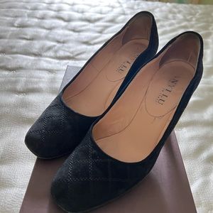 Anyi Lu suede pumps.
